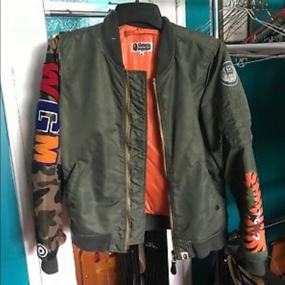 SOLDDDDDD Bape Shark Bomber (AUTHENTIC)